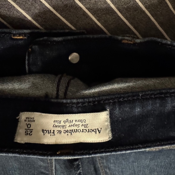 Abercrombie & Fitch Jeans - Picture 3 of 3
